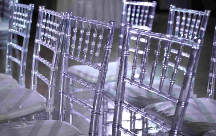 dont even get me started on plastic chiavari chairs